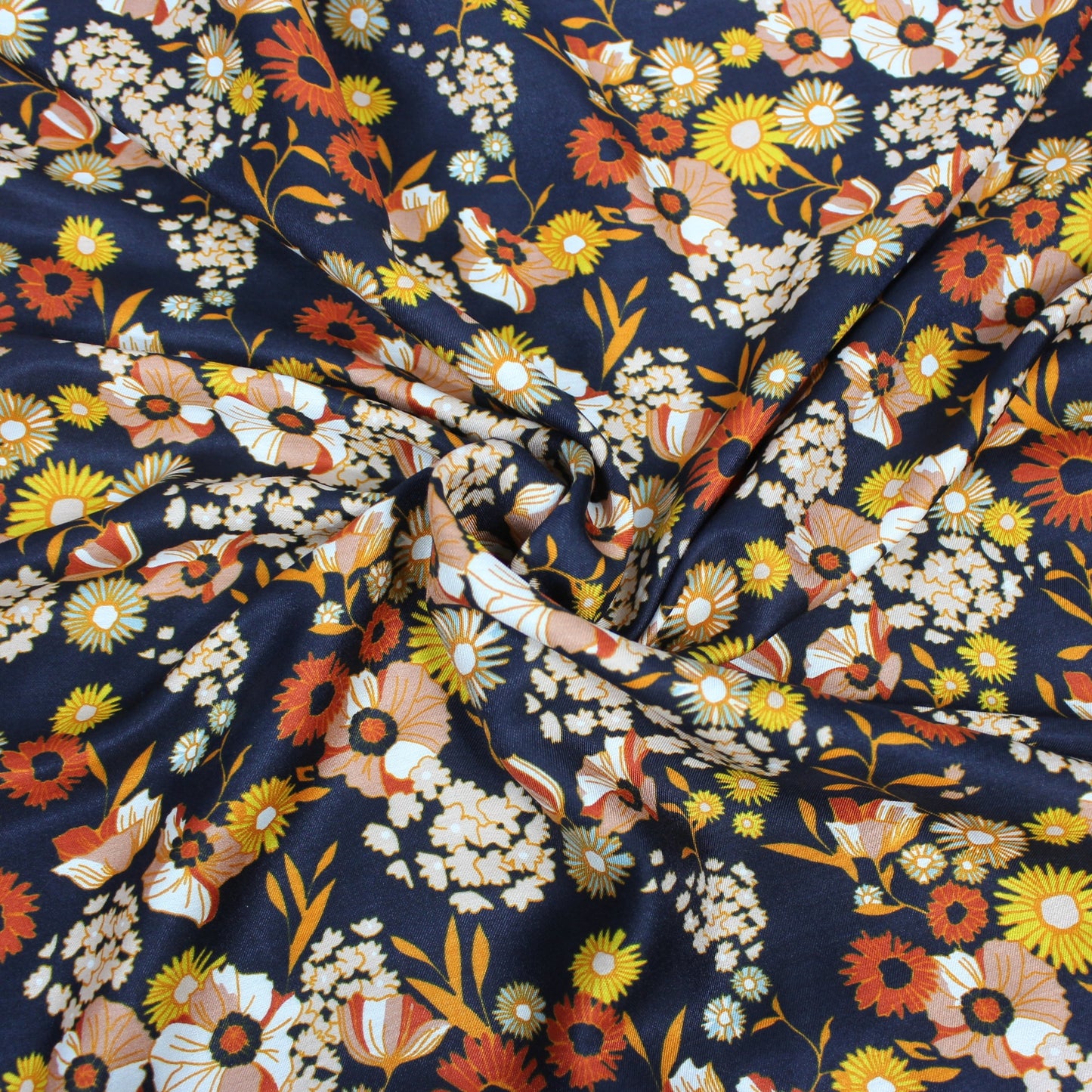 Tissu twill de soie viscose- imprimé fleuri - photo 1/4 | So Tissus
