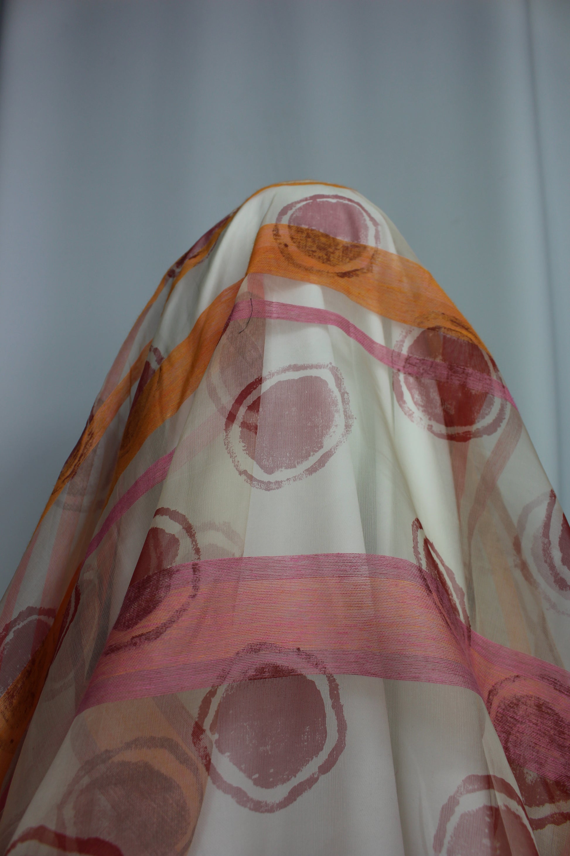 Tissu organza de soie - imprimé géométrique - photo 3/7 | So Tissus