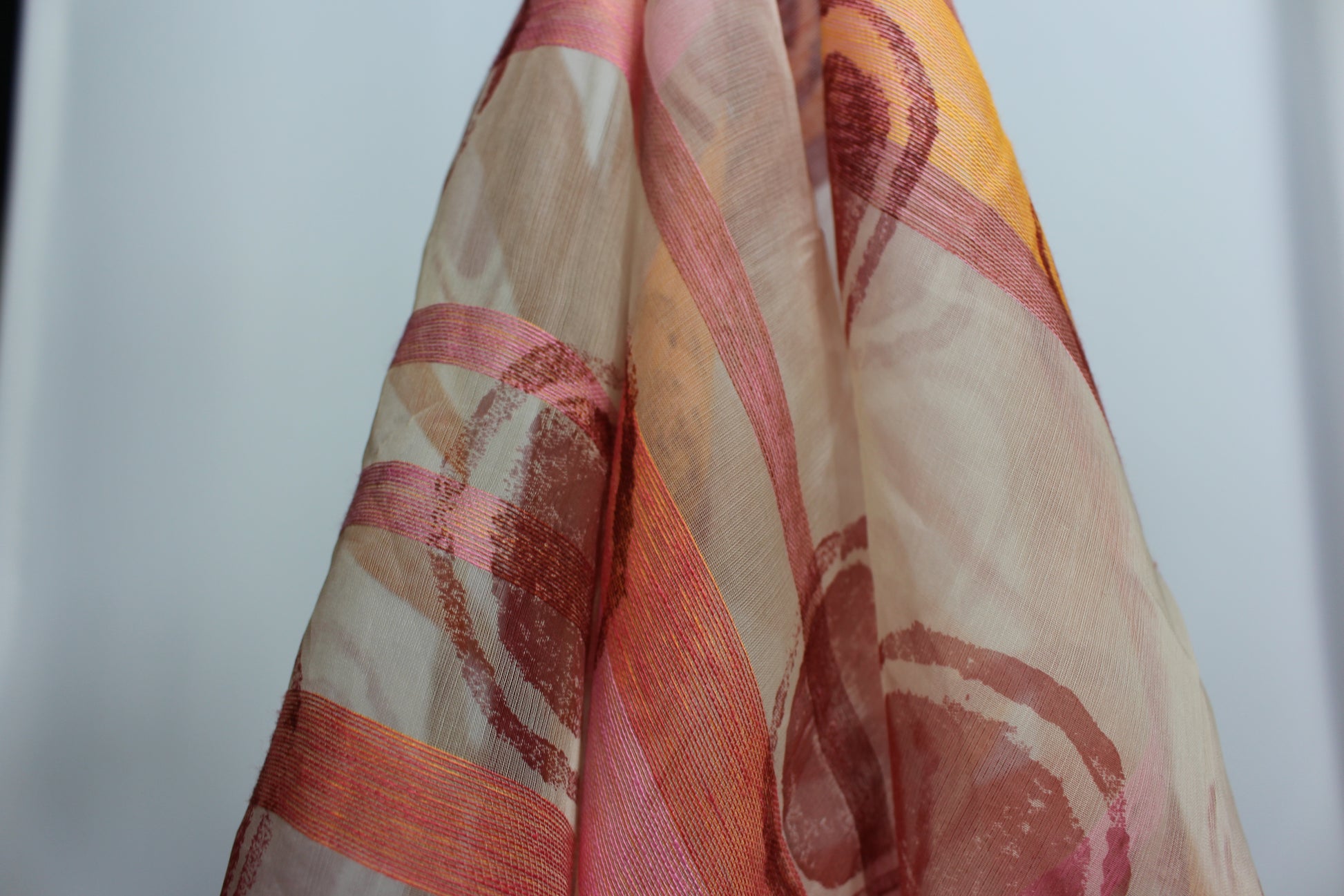 Tissu organza de soie - imprimé géométrique - photo 7/7 | So Tissus
