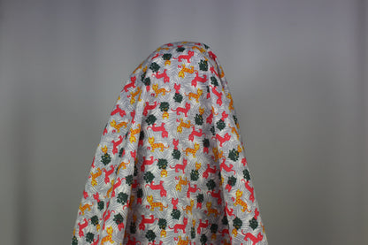 Tissus haute couture. Tissus au mètre pas cher. Tissus pas cher. Acheter tissus au mètre. Tissus français. Tissus de grandes maisons. Tissus haut de gamme. Tissus pour collection. Tissus pour createur. Jeune createur. Laine. Soie. Coton. Lin.