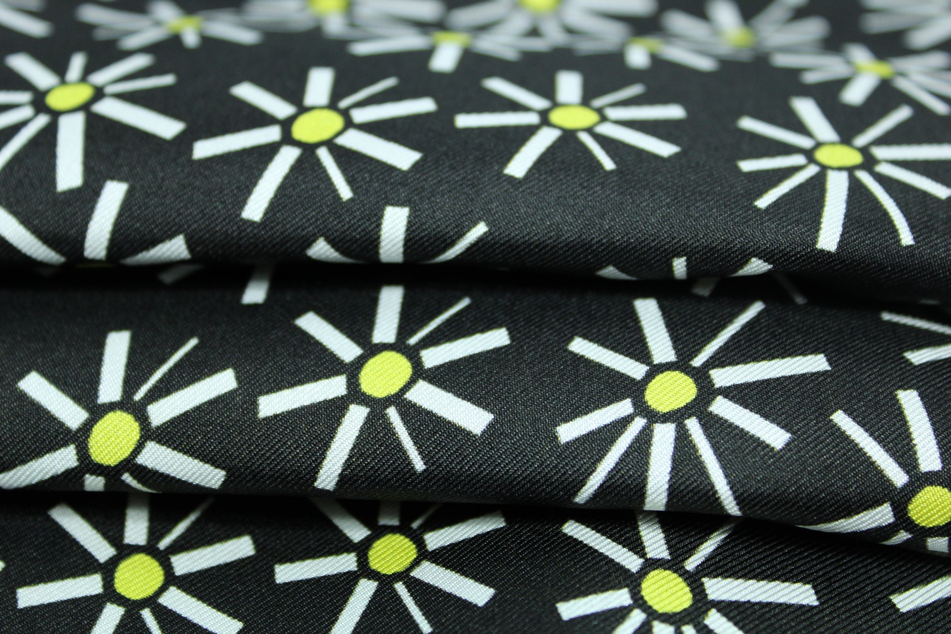 Tissu twill de soie - imprimé fleuri - photo 2/6 | So Tissus