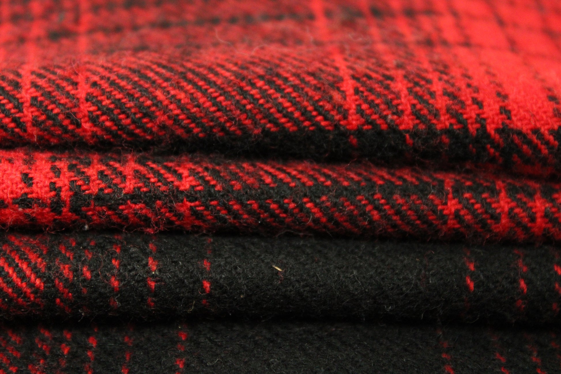 Tissu drap de laine - à carreaux - noir et rouge - photo 2/4 | So Tissus