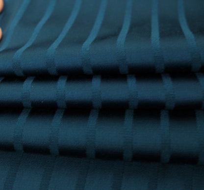 Tissu crêpe satin - à rayures - bleu canard - photo 2/3 | So Tissus