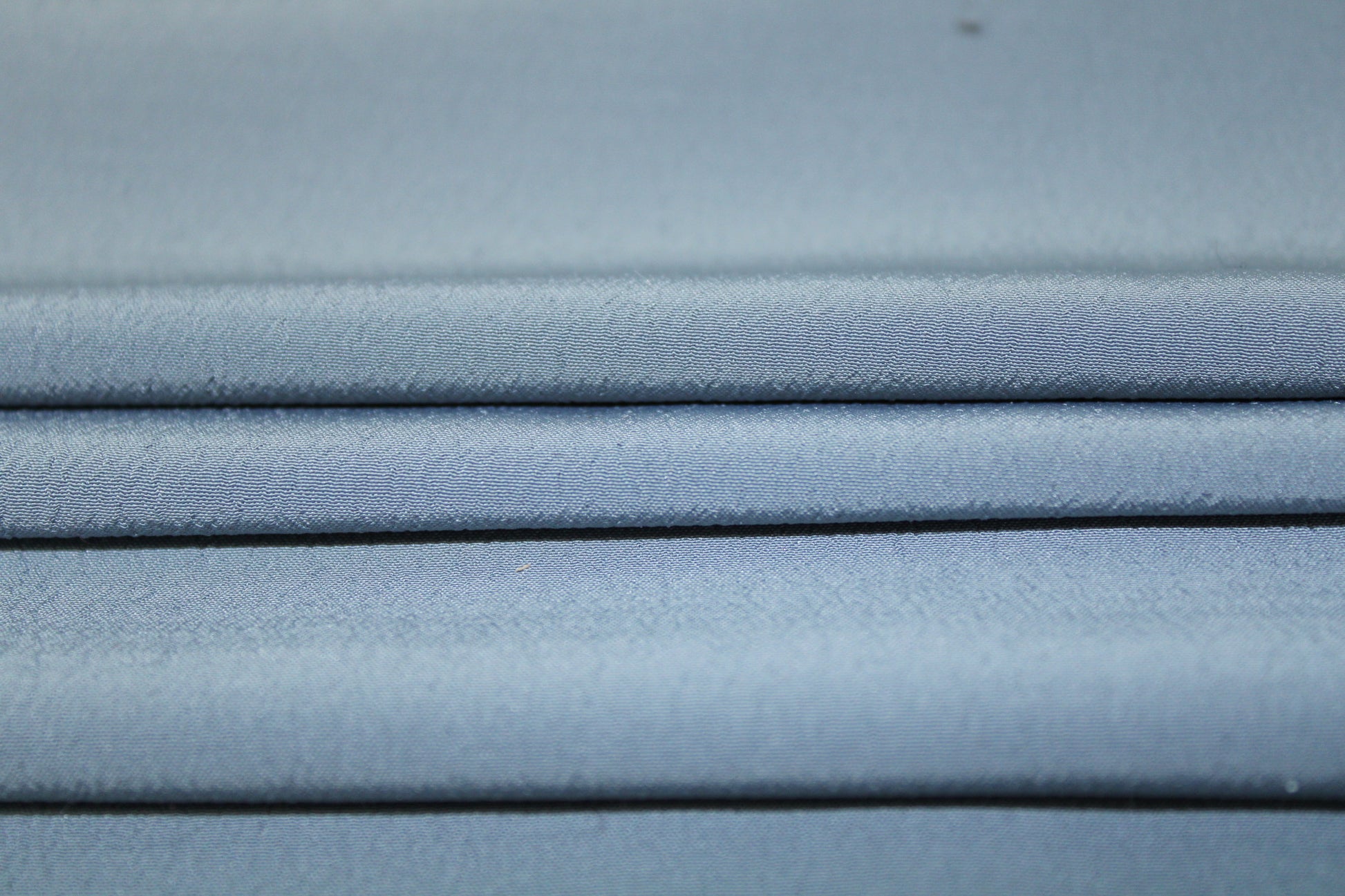 Tissu crêpe  gaufré - gris souris - photo 2/3 | So Tissus