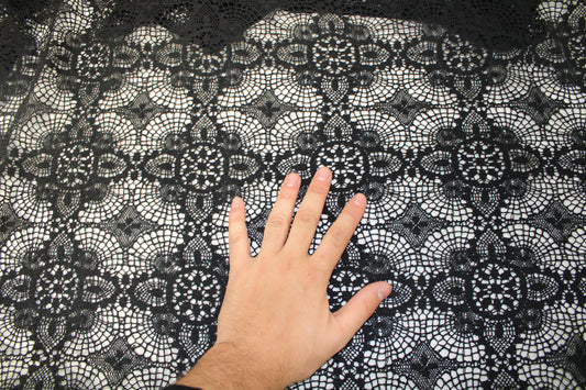 Tissu dentelle - noir - photo 2/5 | So Tissus