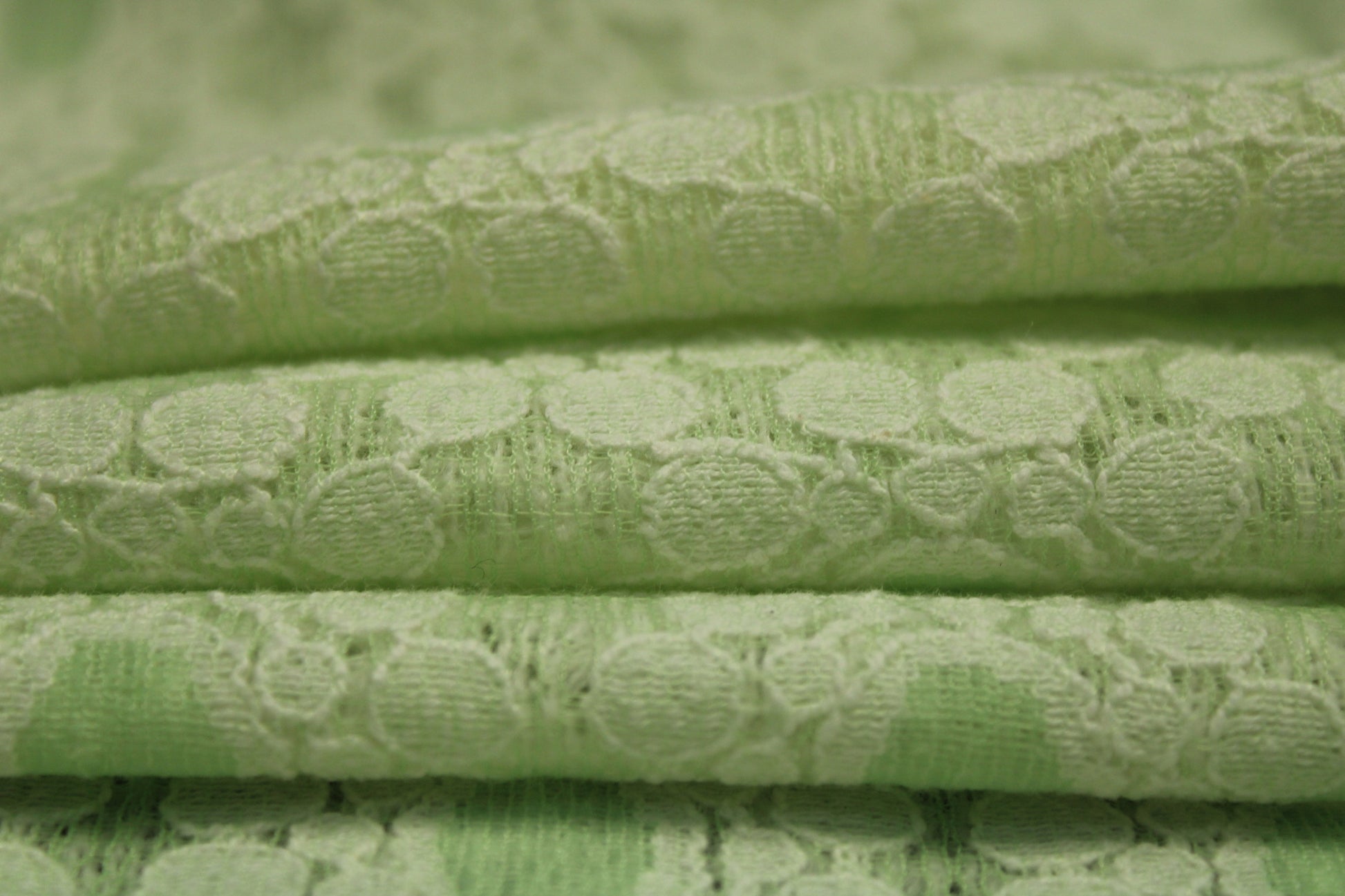 Tissu dentelle épaisse -  vert citron - photo 2/4 | So Tissus