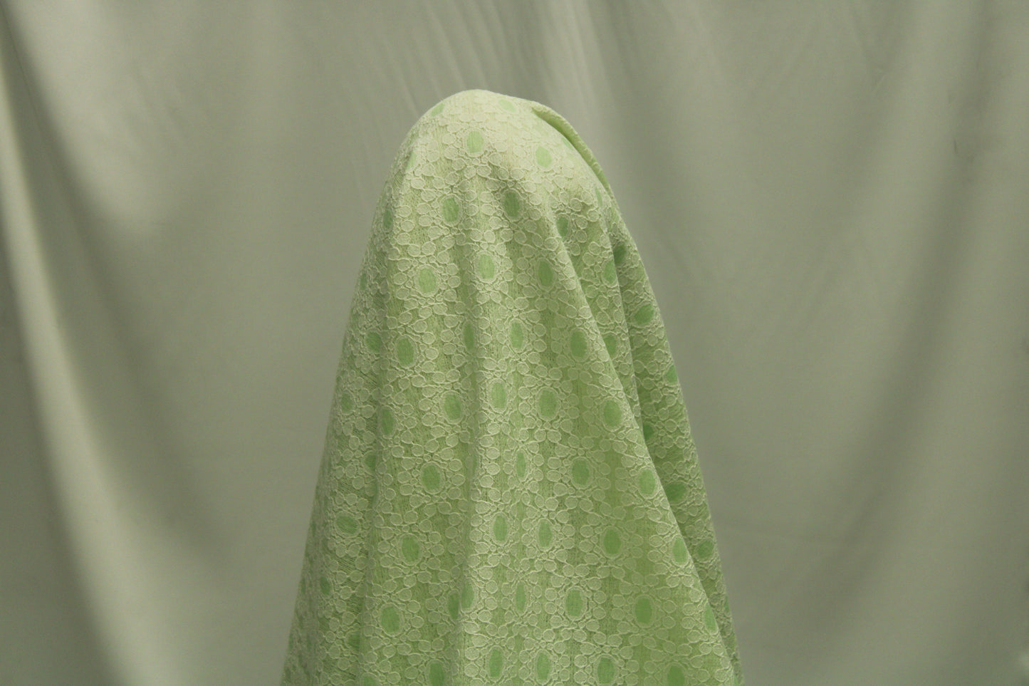 Tissu dentelle épaisse -  vert citron - photo 3/4 | So Tissus