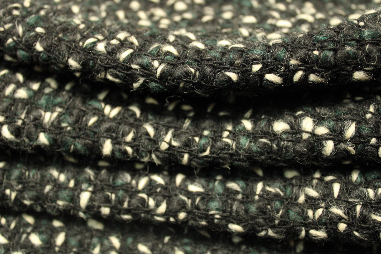 Tissu laine bouclette - ton noir - photo 2/3 | So Tissus
