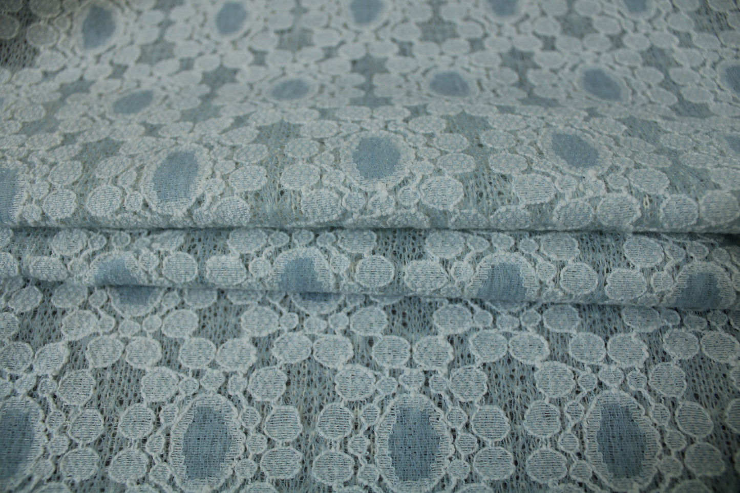 Tissu dentelle épaisse - bleu ciel - photo 2/4 | So Tissus