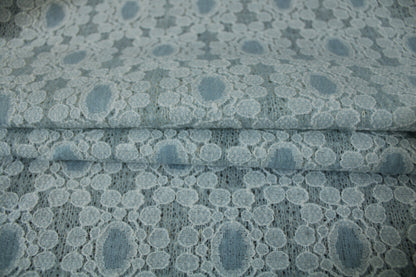 Tissu dentelle épaisse - bleu ciel - photo 2/4 | So Tissus