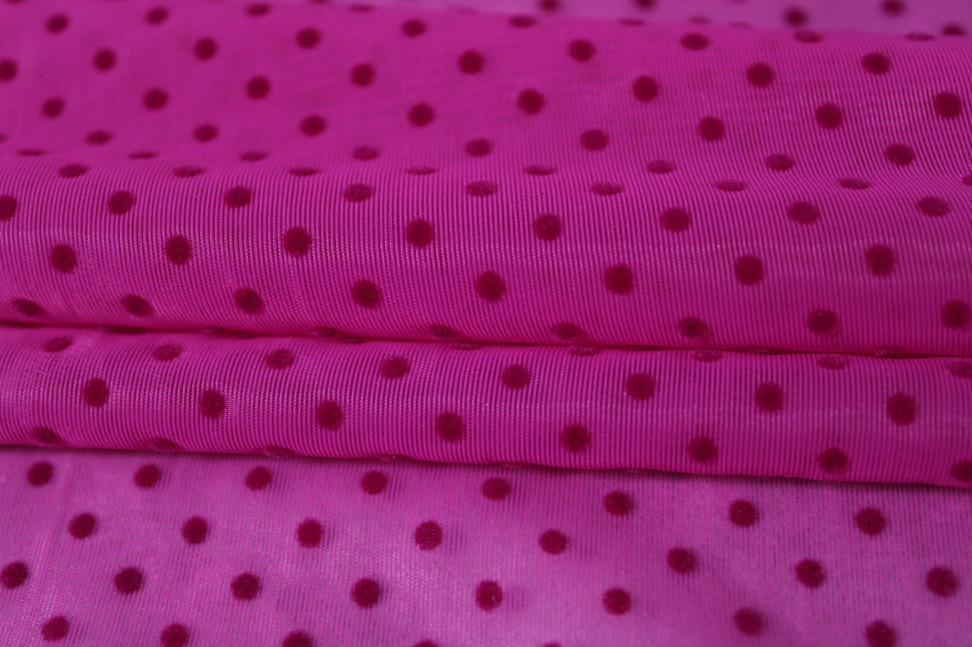 Tissu plumetis - fuchsia - photo 2/4 | So Tissus