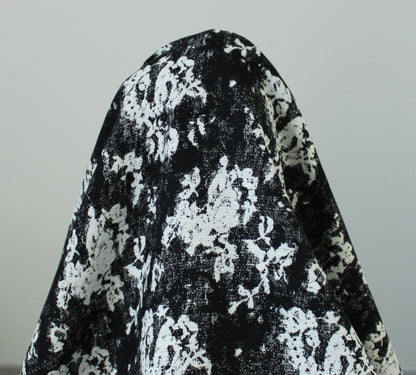 Tissu brocart - motif tâcheté - noir et blanc - photo 3/4 | So Tissus