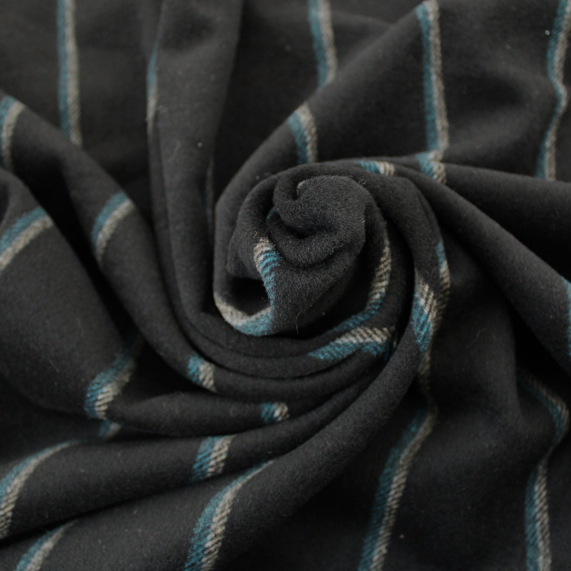 Tissu drap de laine - noir à rayures - photo 1/4 | So Tissus