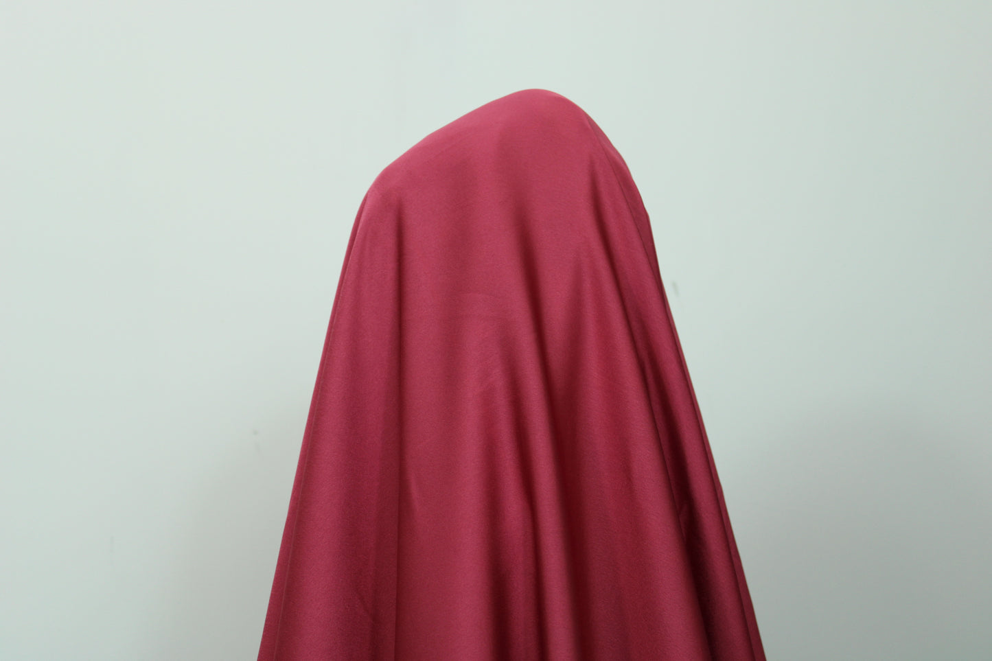 Tissu satin - framboise - photo 3/3 | So Tissus