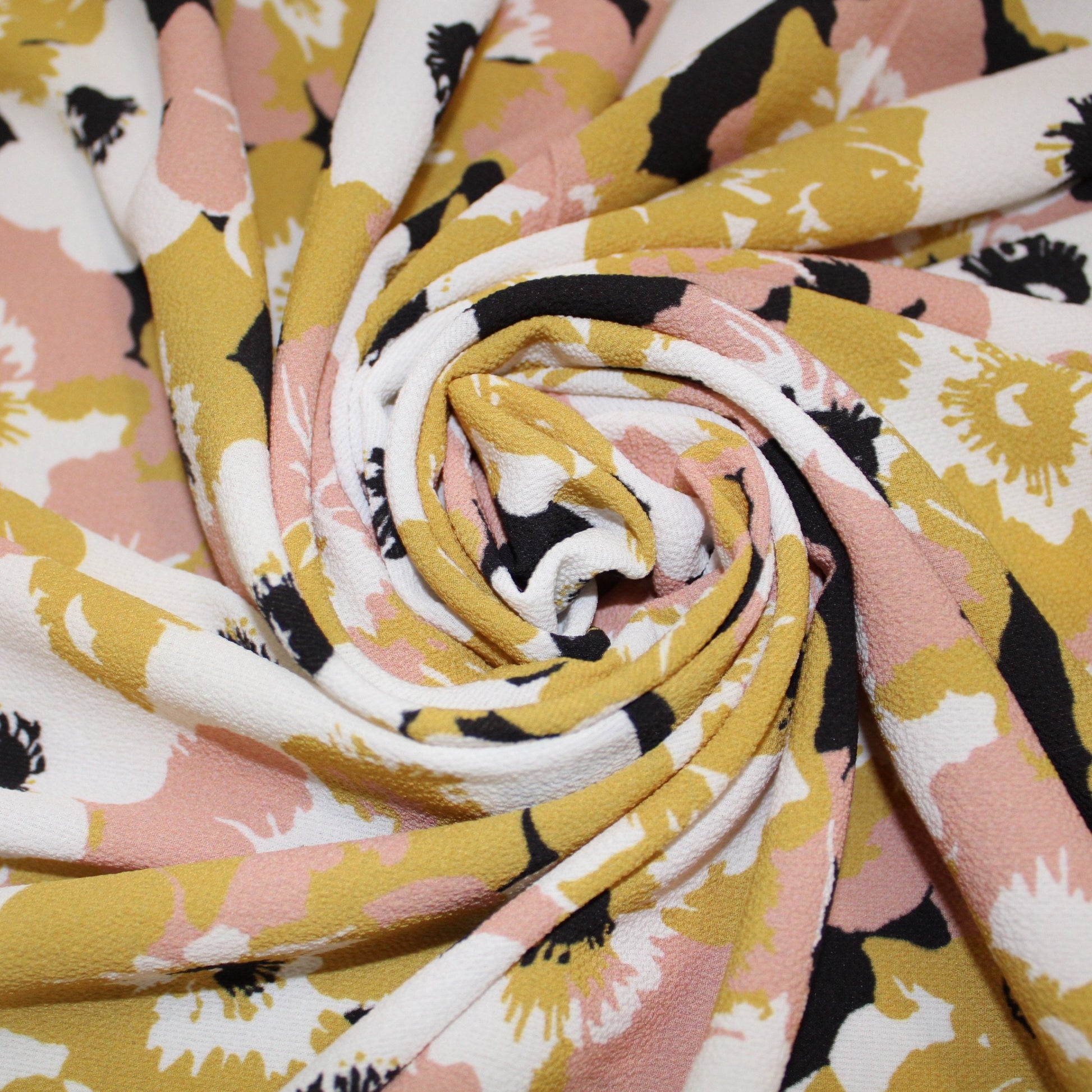 Tissu crêpe - imprimé fleuri - photo 1/5 | So Tissus