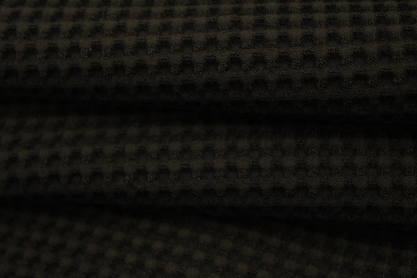 Tissu maille nid d'abeille - noir - photo 2/3 | So Tissus