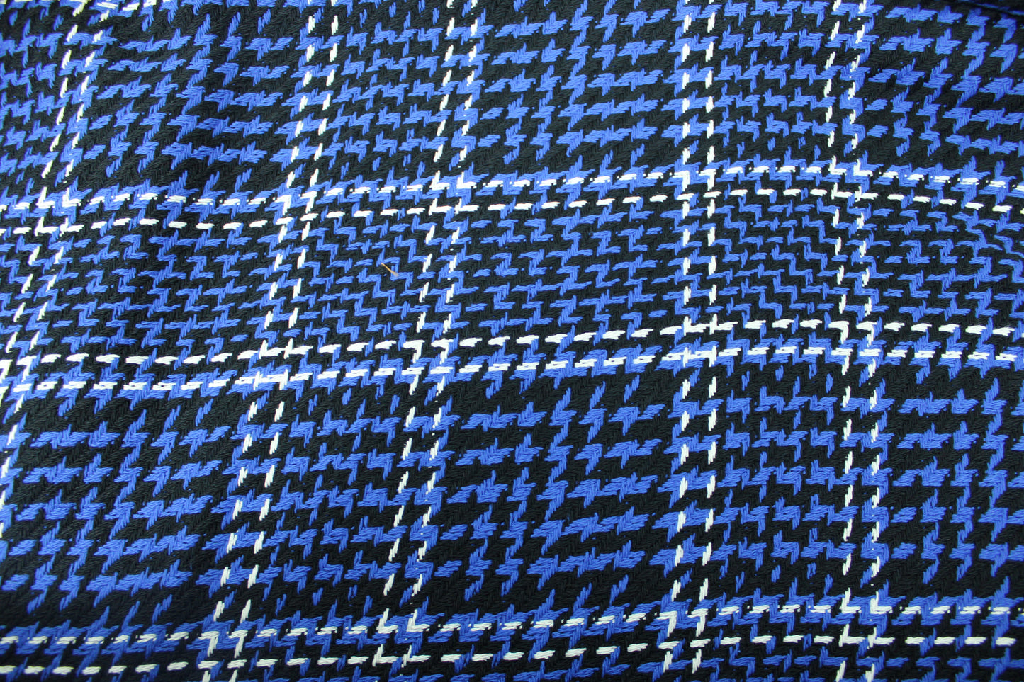 Tissu tweed coton - à carreaux noir et bleu - photo 4/5 | So Tissus