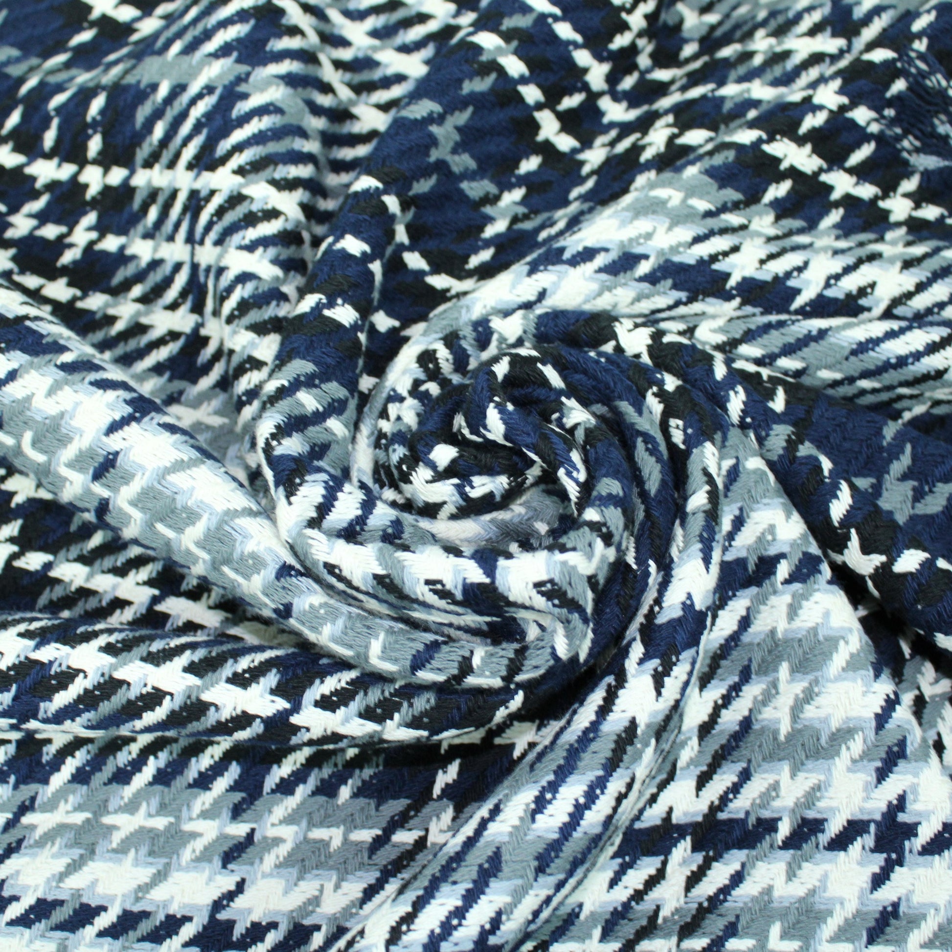 Tissu tweed coton - à carreaux bleu marine, blanc et gris - photo 1/5 | So Tissus