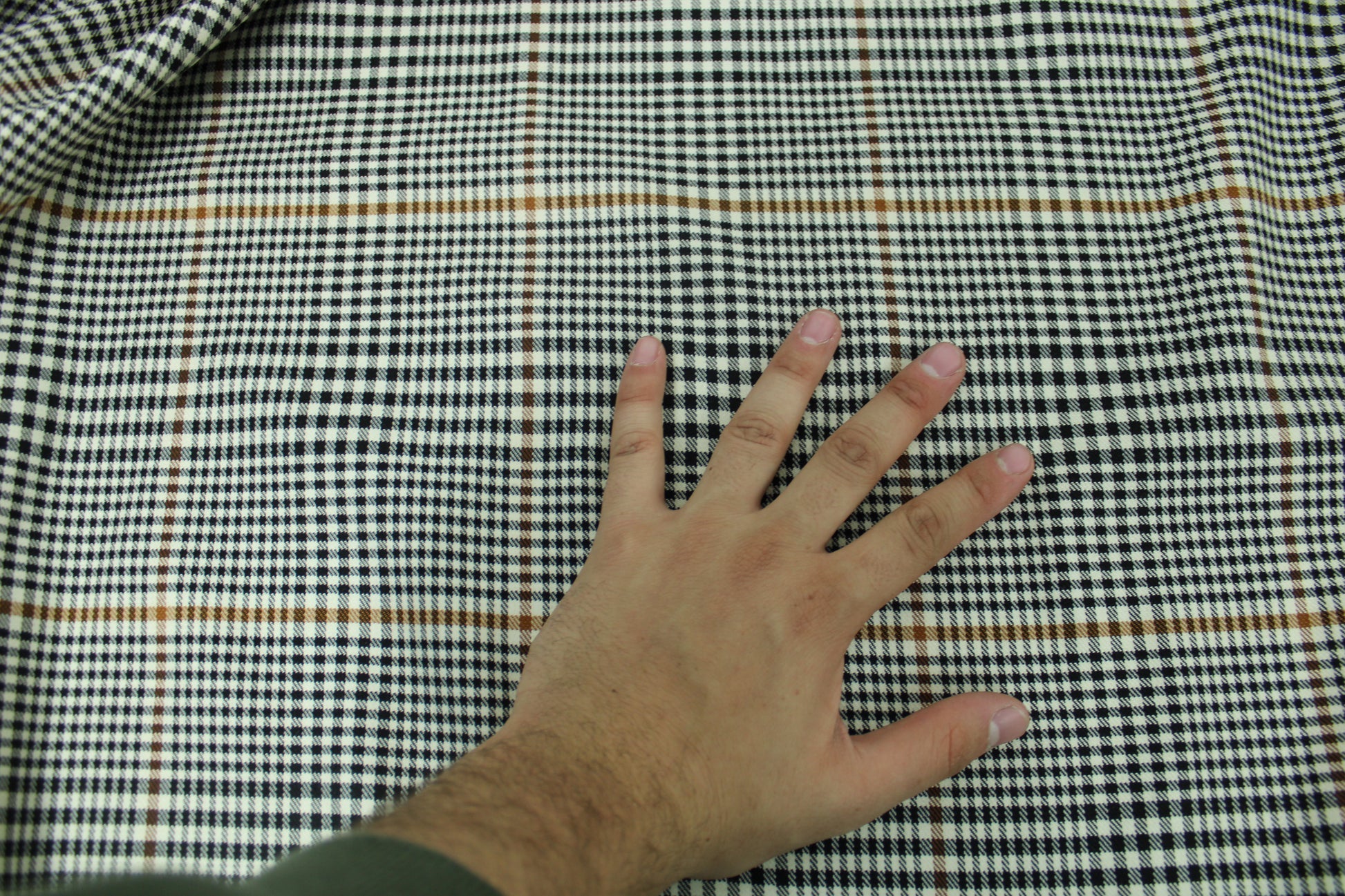Tissu gabardine coton - à petits carreaux - noir et blanc - photo 4/4 | So Tissus