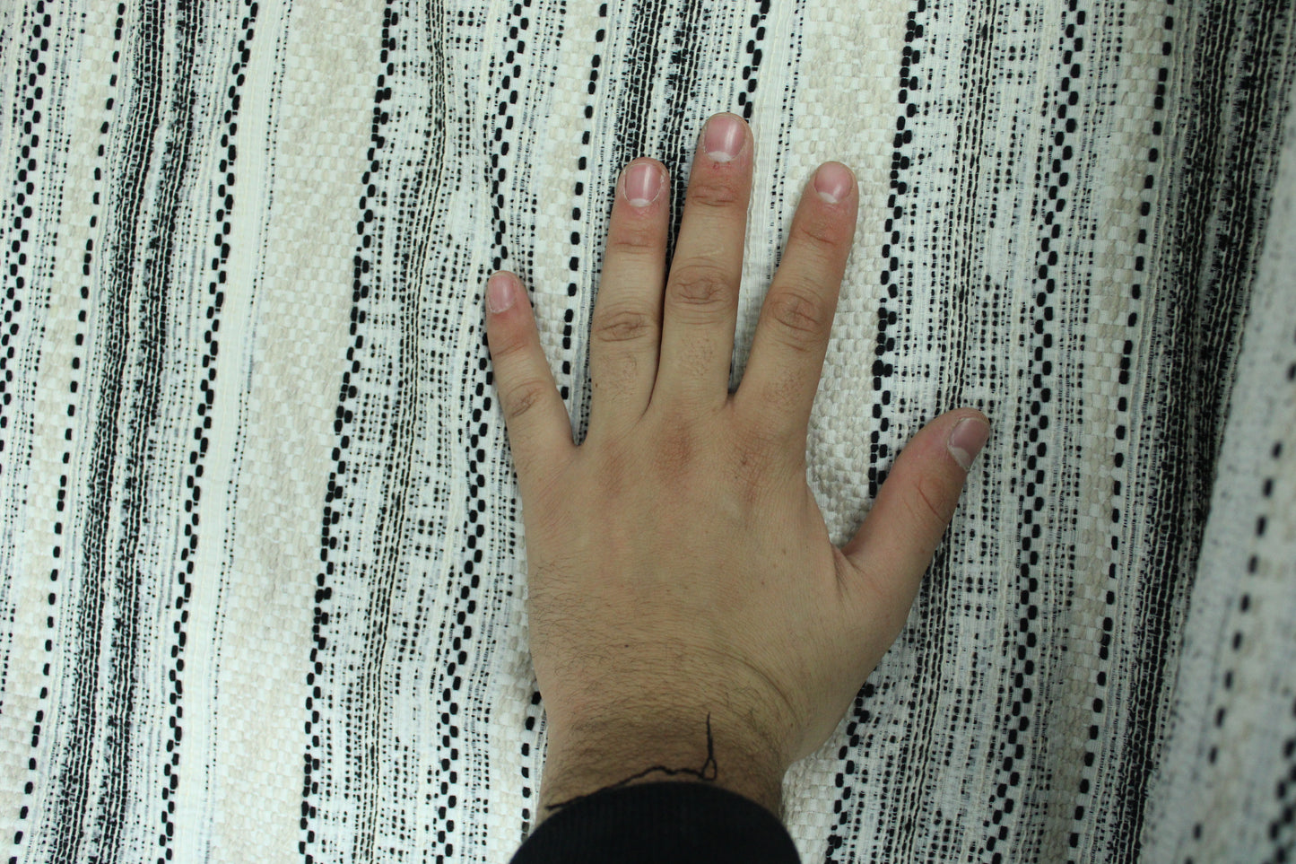Tissu tweed à rayures - beige, noir et blanc - photo 4/4 | So Tissus