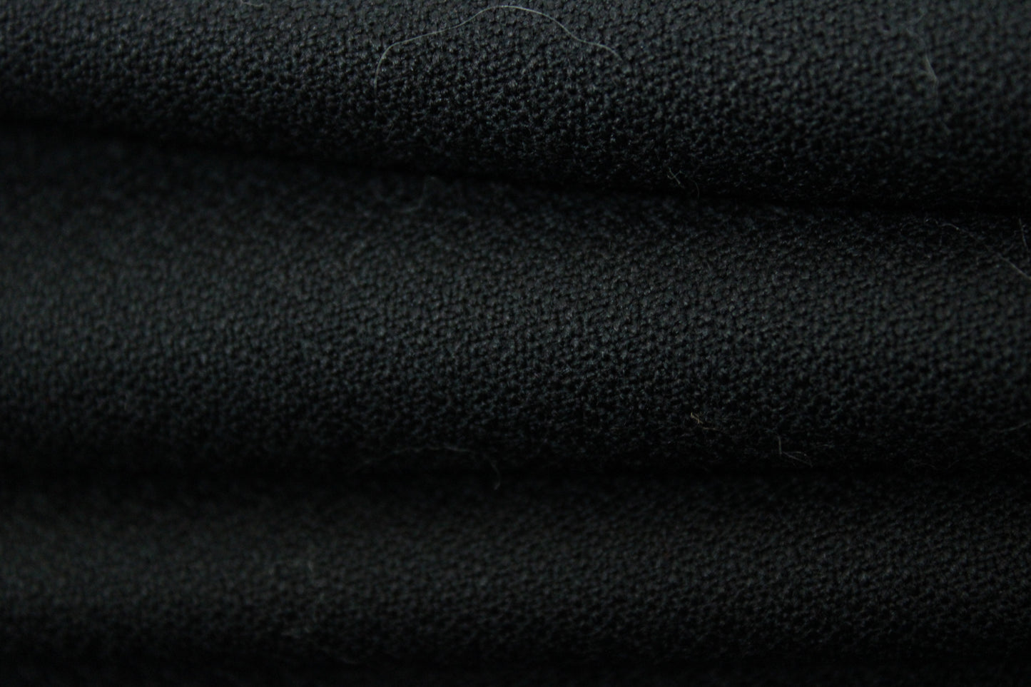 Tissu crêpe de laine - noir - photo 2/4 | So Tissus