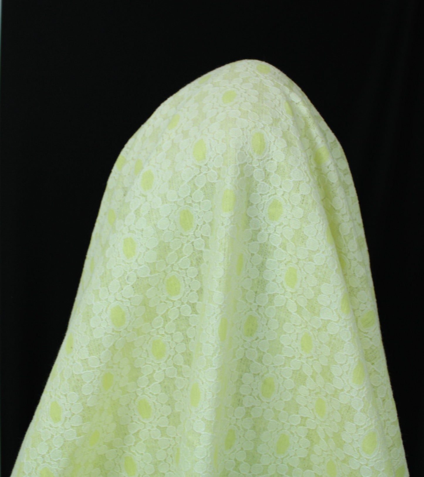 Tissu dentelle épaisse - jaune pâle - photo 3/4 | So Tissus