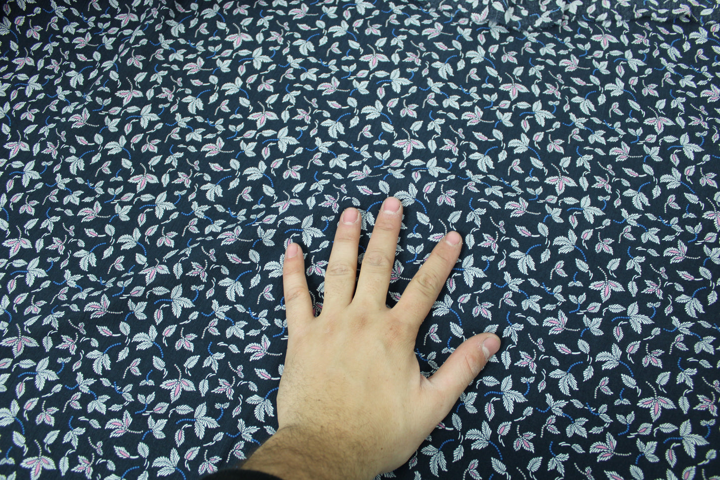 Tissu crêpon viscose - petite fleurs - photo 4/4 | So Tissus