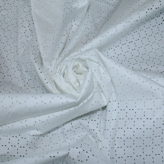 Tissu broderie anglaise laser - blanc - photo 1/4 | So Tissus