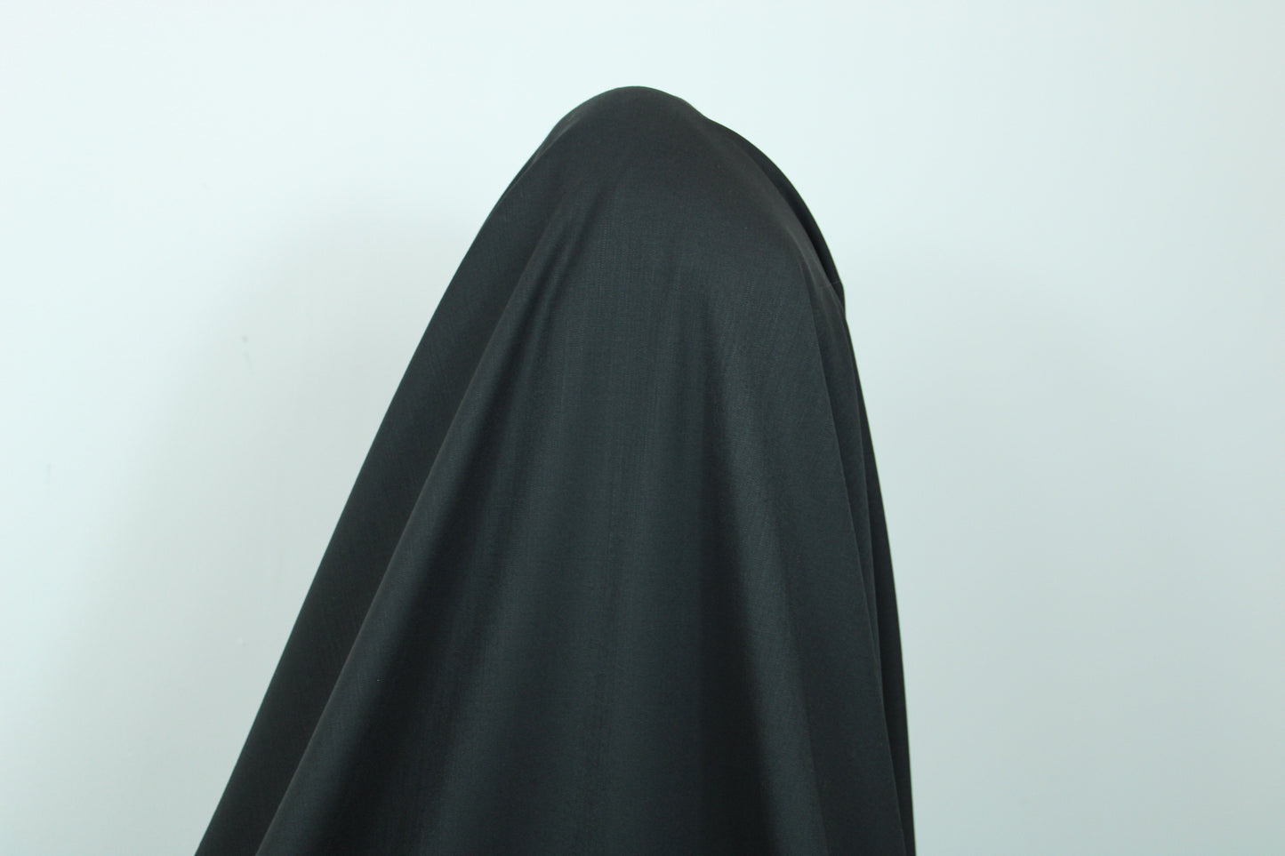 Tissu sergé stretch - noir - photo 3/3 | So Tissus