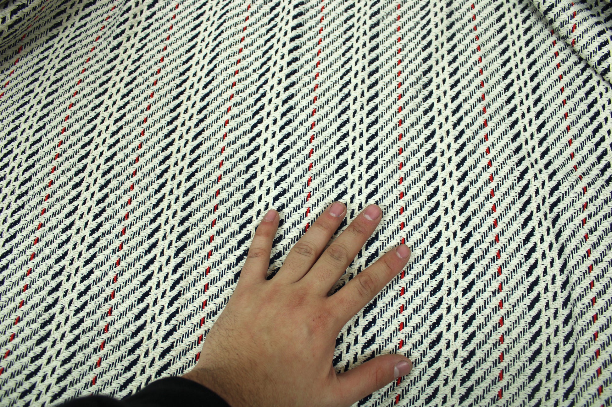 Tissu tweed coton - gris, blanc, rouge et bleu marine - photo 4/4 | So Tissus