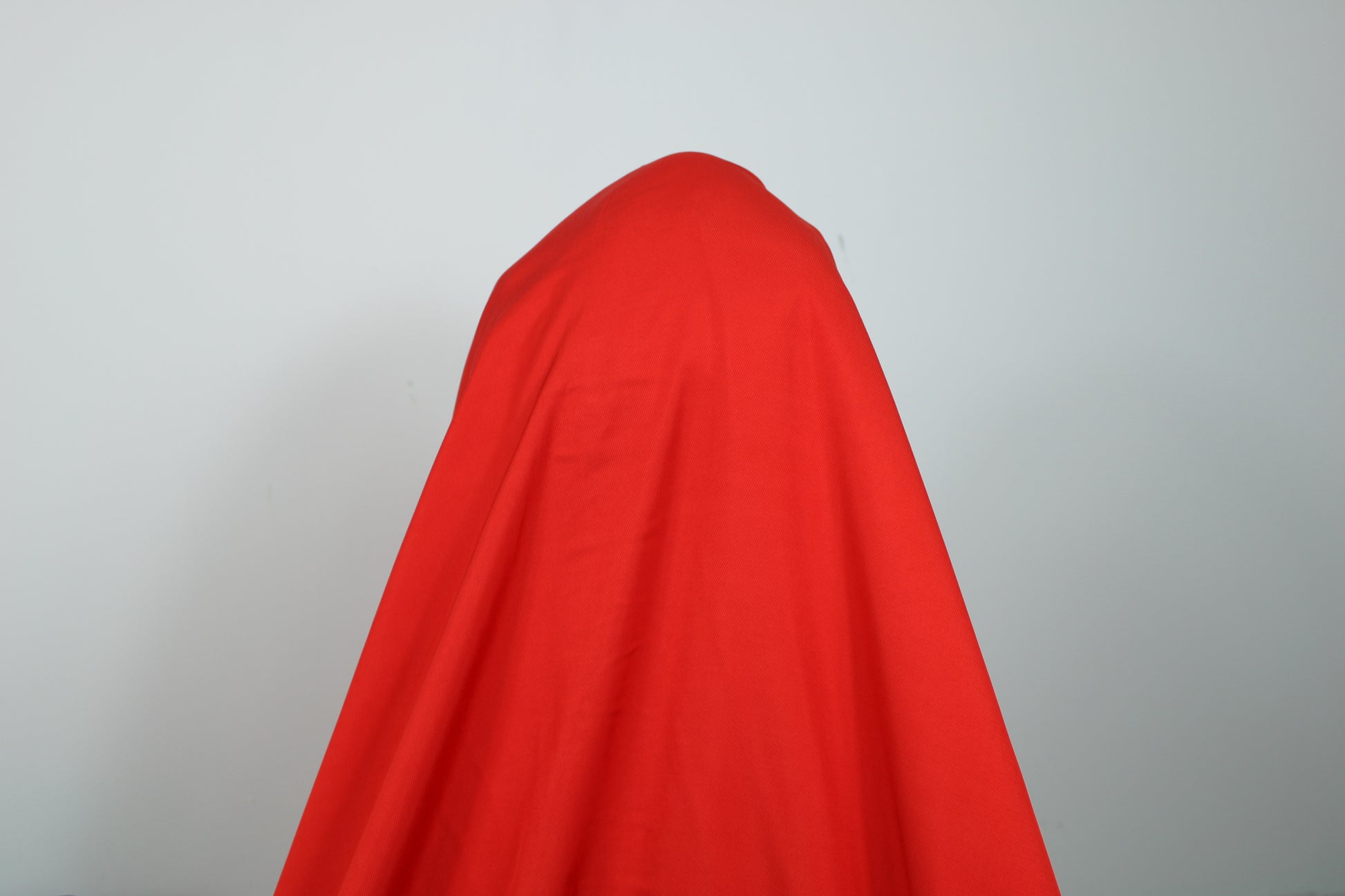 Tissu twill viscose - rouge - photo 3/3 | So Tissus