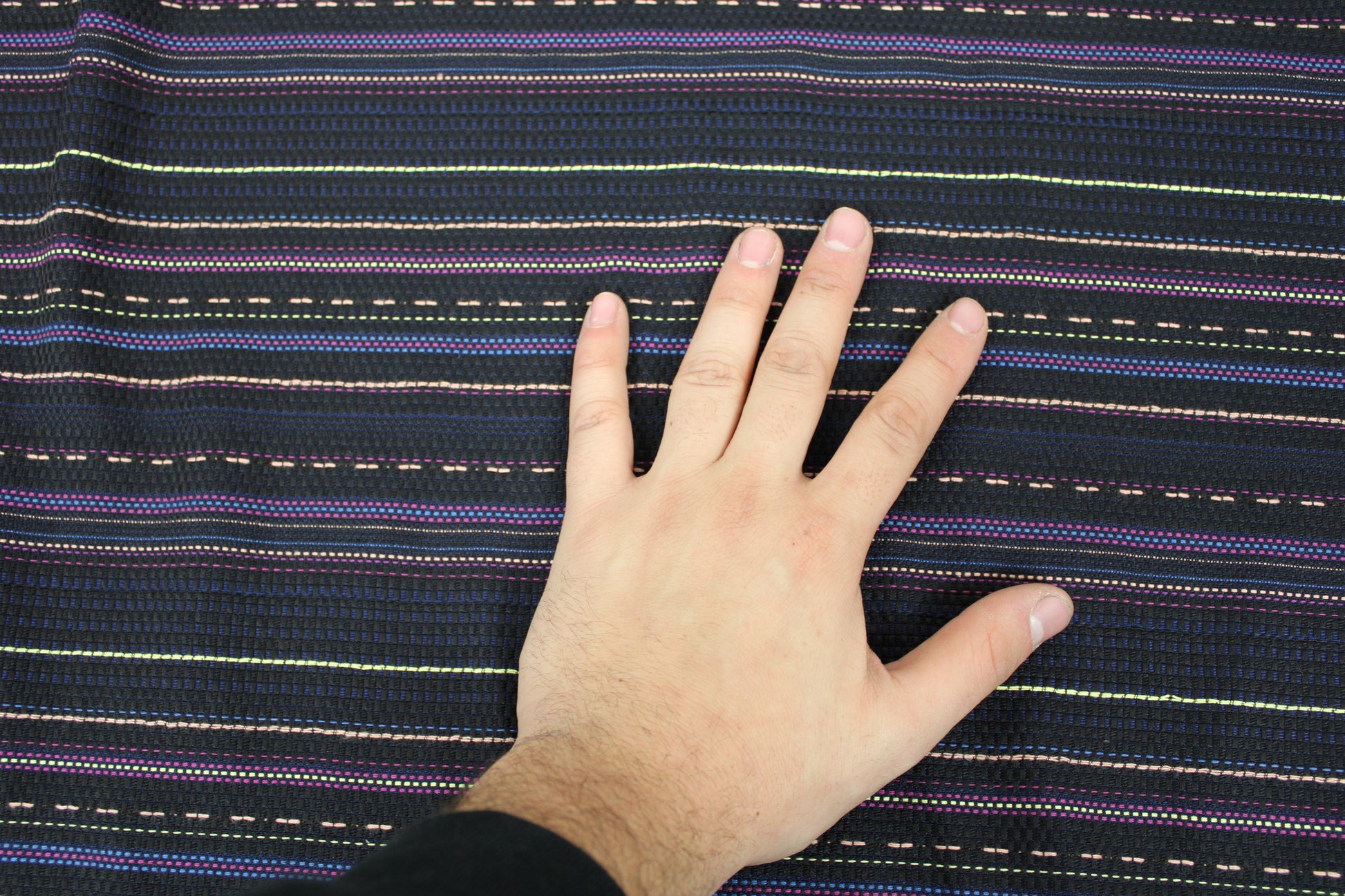 Tissu tweed à rayures - ton noir - photo 4/4 | So Tissus