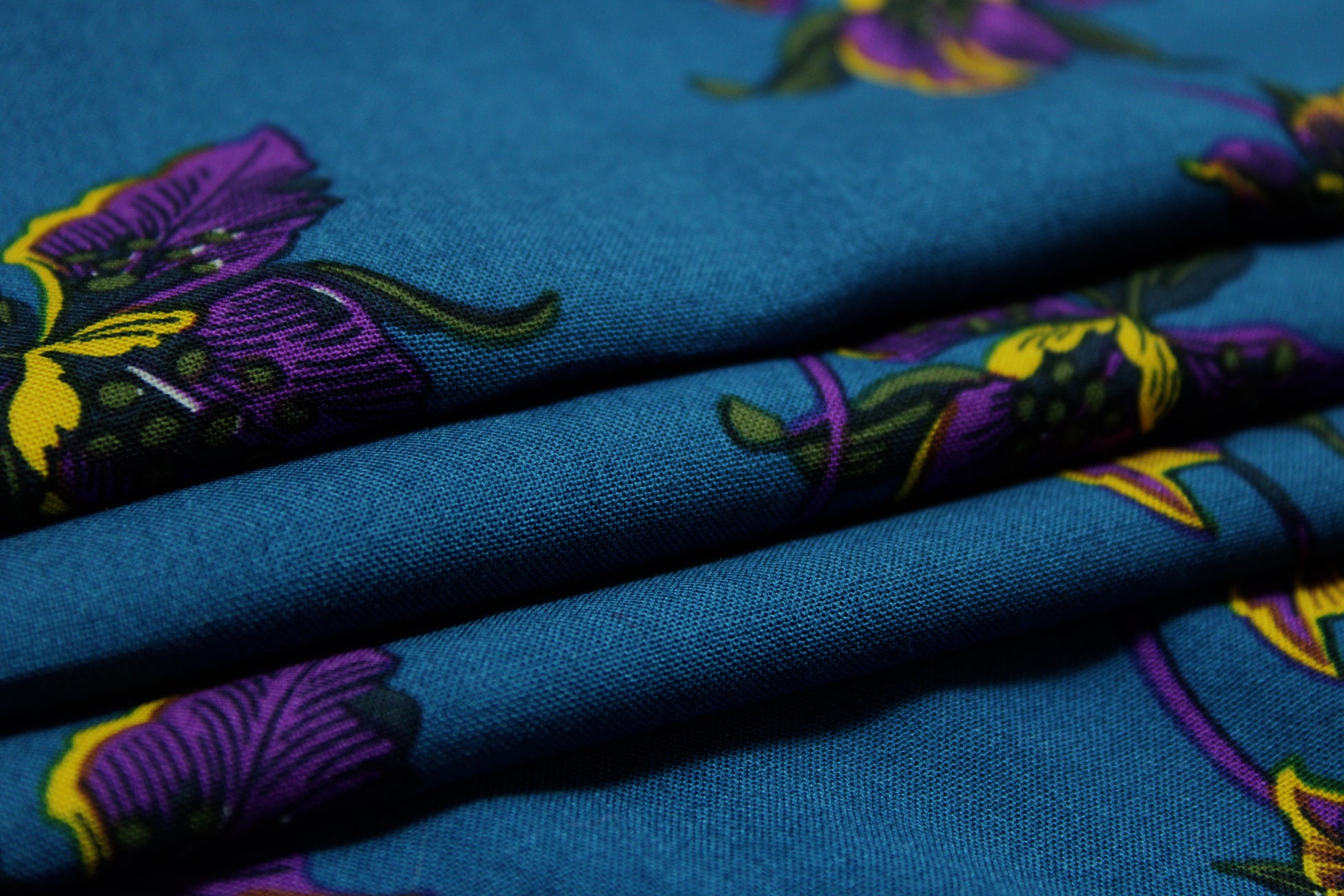Tissu javanaise de viscose - imprimé fleuri - photo 2/4 | So Tissus