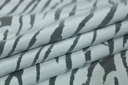 Tissu maille dévorée - zébré - photo 2/5 | So Tissus