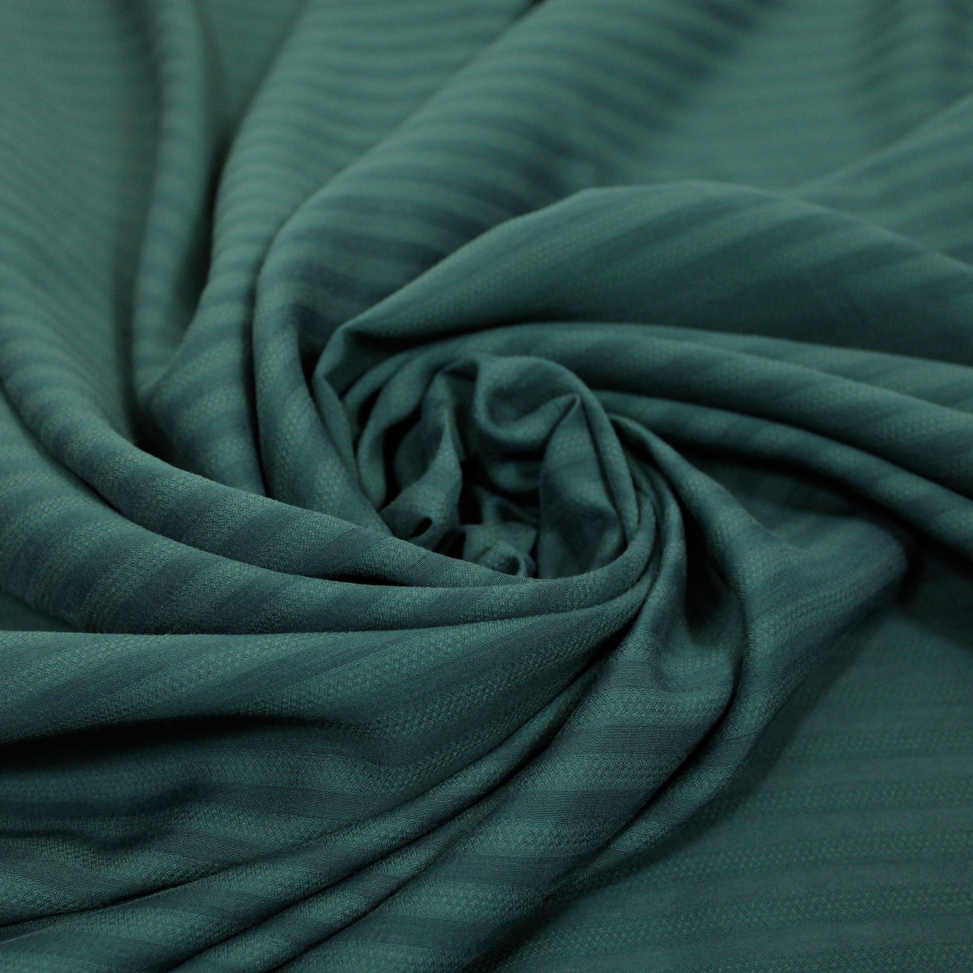 Tissu voile de viscose- à rayures - vert pin - photo 1/3 | So Tissus
