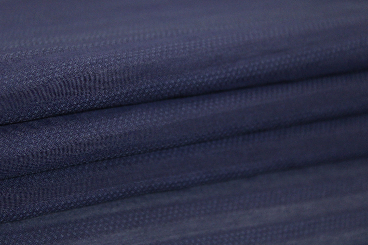 Tissu voile de viscose- à rayures - violet - photo 2/3 | So Tissus