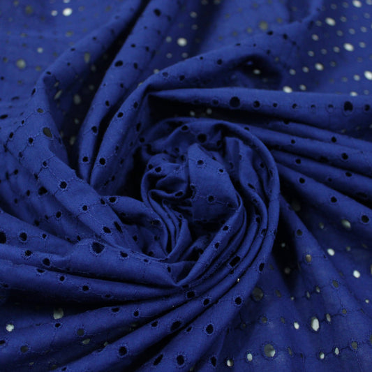Tissu broderie anglaise - bleu nuit - photo 1/5 | So Tissus