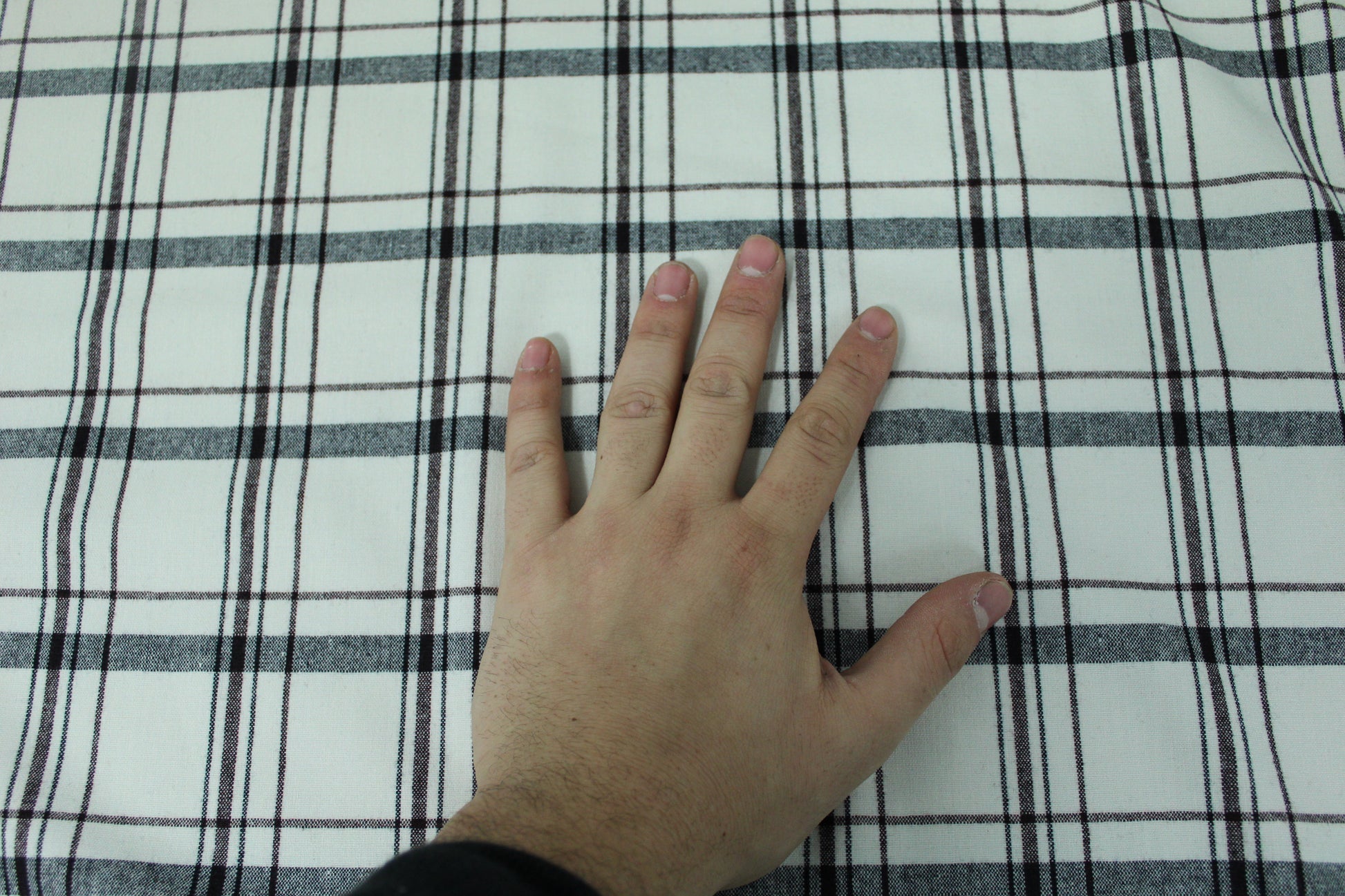 Tissu tartan de laine - blanc à carreaux - photo 4/5 | So Tissus