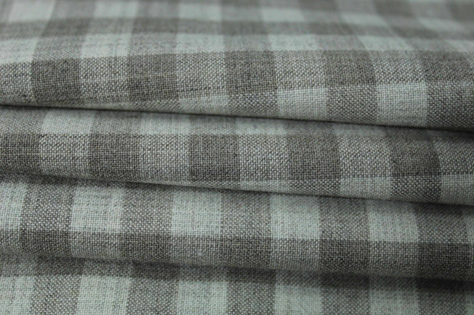 Tissu crêpe de laine stretch - à carreaux - ton gris beige - photo 2/4 | So Tissus