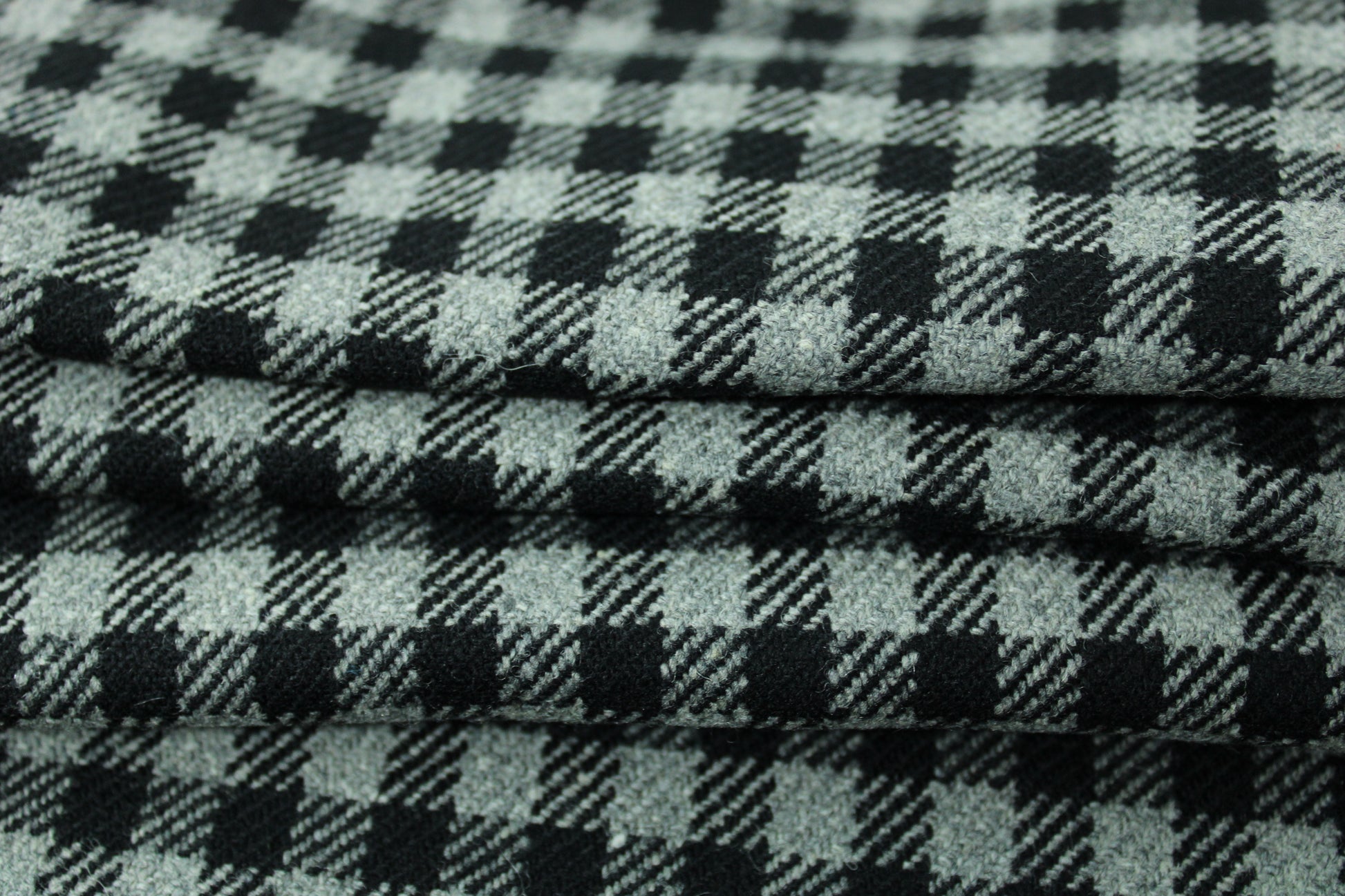 Tissu gabardine de laine - à carreaux - gris et noir - photo 2/4 | So Tissus