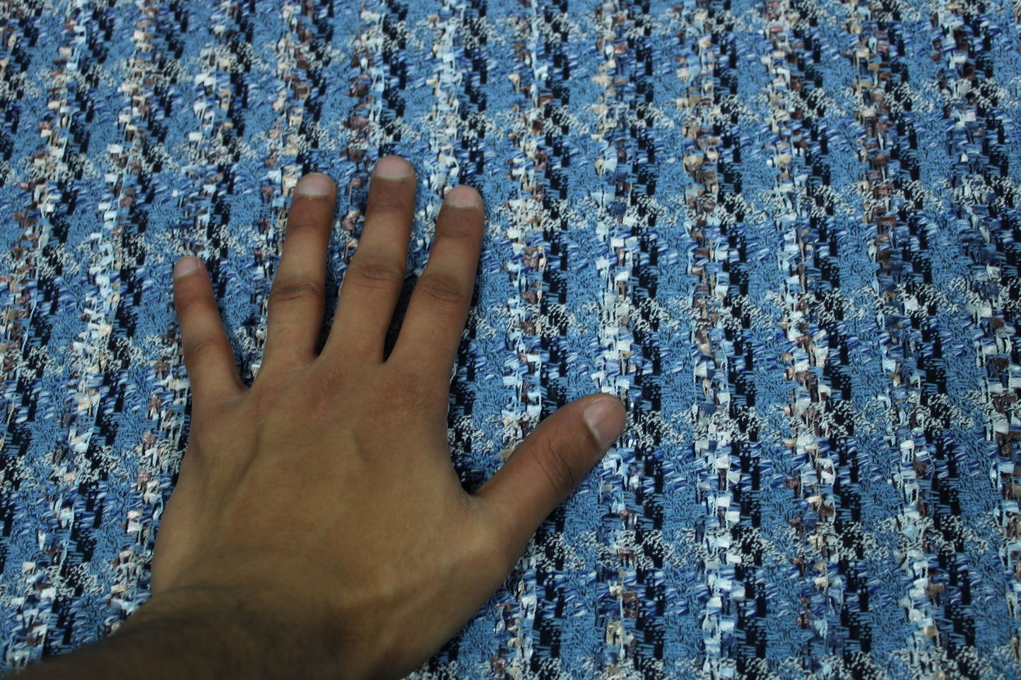 Tissu tweed - à carreaux - ton bleu ciel - photo 4/4 | So Tissus