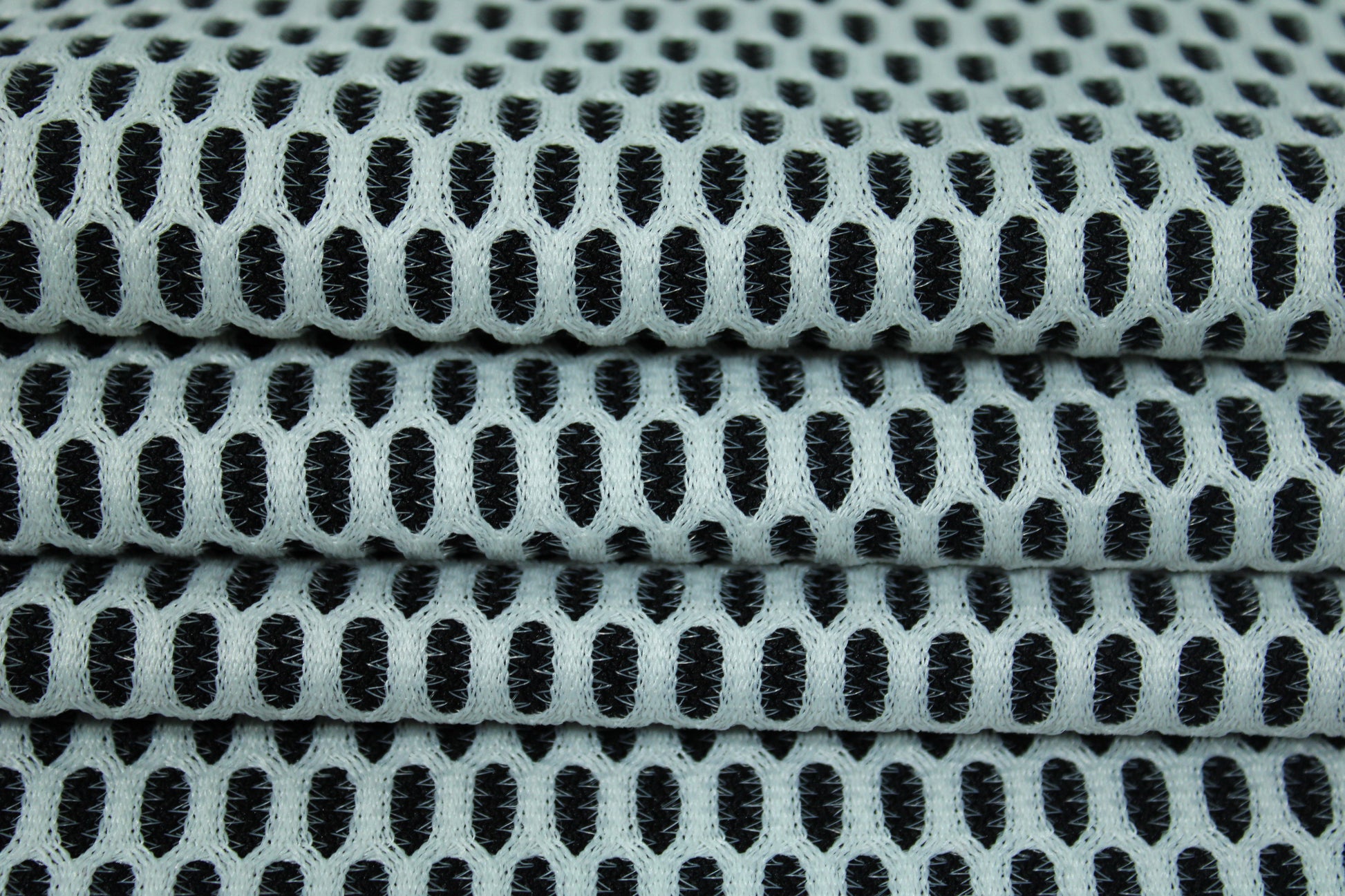 Tissu maille alvéolé - photo 2/4 | So Tissus
