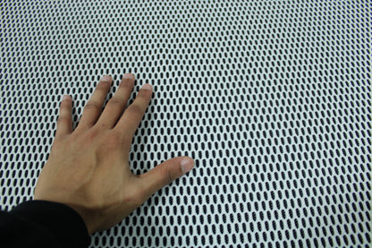 Tissu maille alvéolé - photo 4/4 | So Tissus
