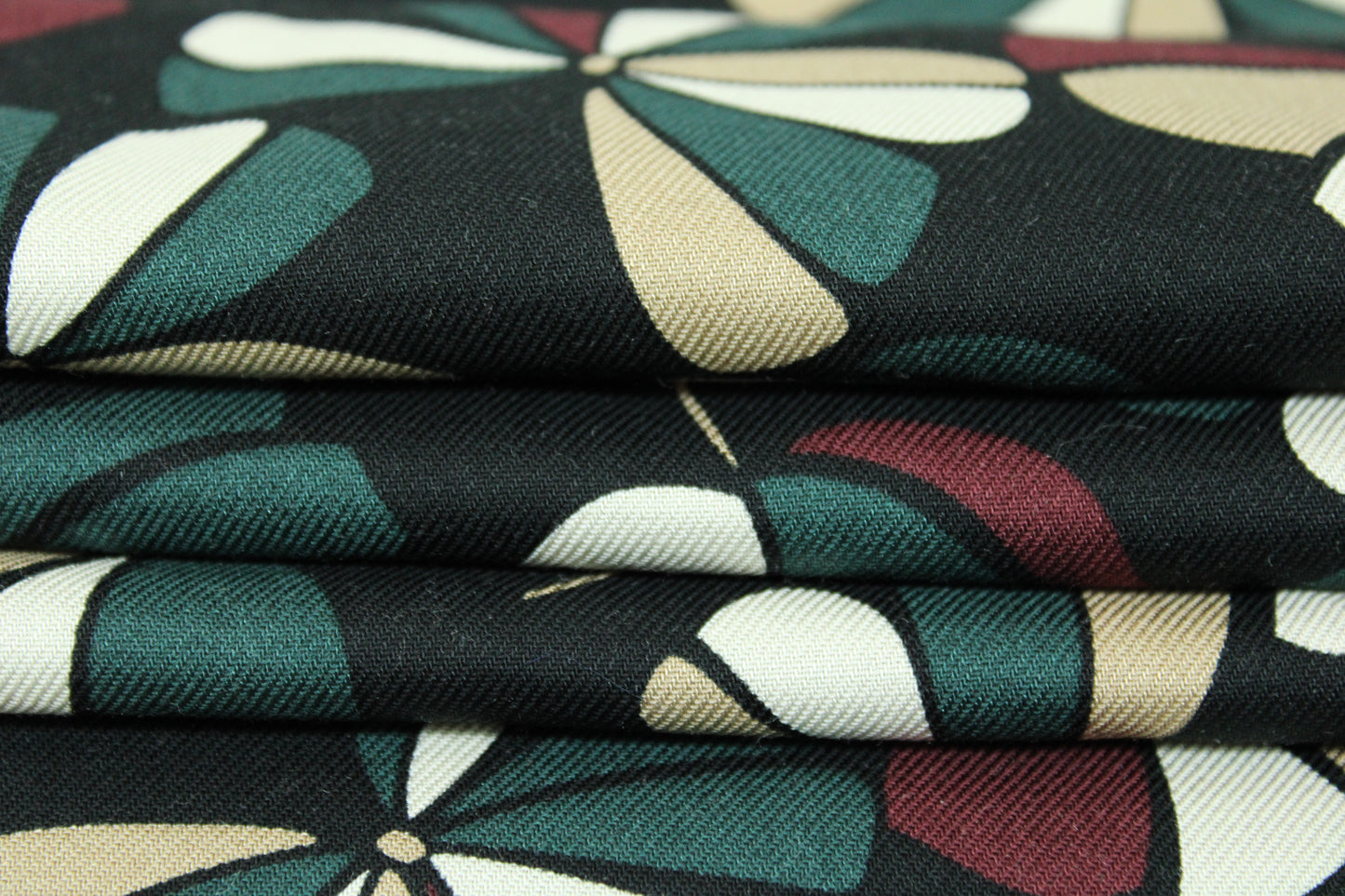 Tissu twill viscose - imprimé fleuri - photo 2/6 | So Tissus