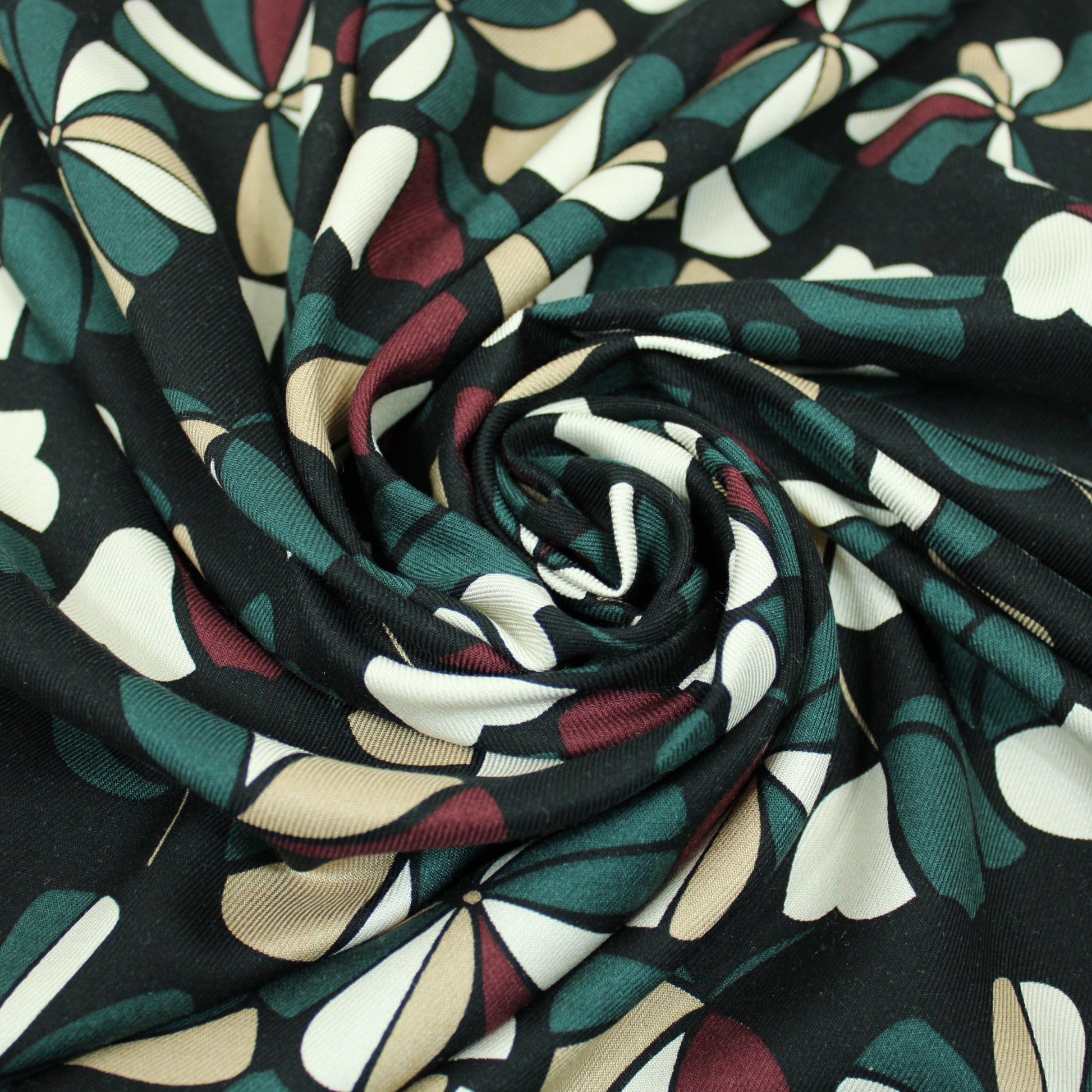 Tissu twill viscose - imprimé fleuri - photo 1/6 | So Tissus
