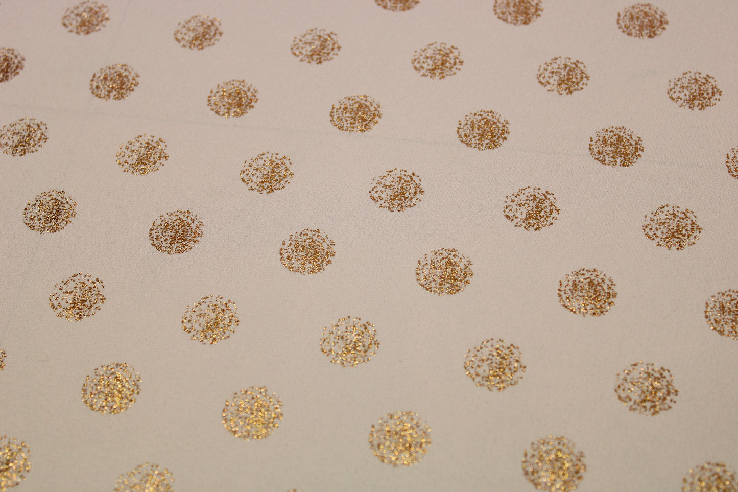 Tissu crêpe georgette  - imprimé tacheté - photo 5/6 | So Tissus