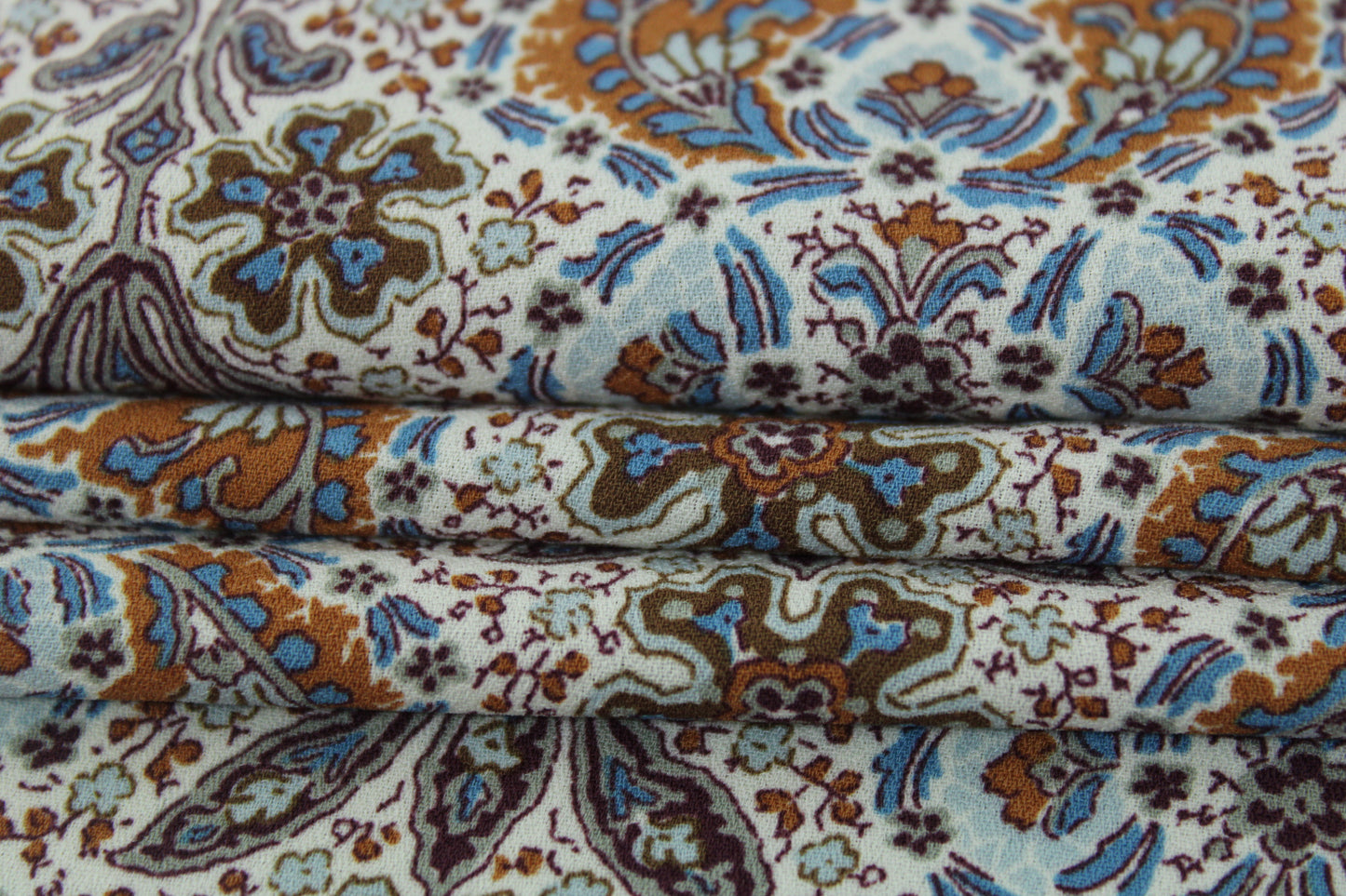 Tissu crêpe - imprimé cachemire fleuri - photo 2/5 | So Tissus