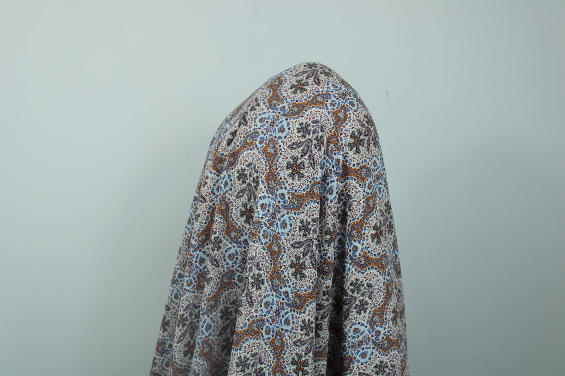 Tissu crêpe - imprimé cachemire fleuri - photo 3/5 | So Tissus