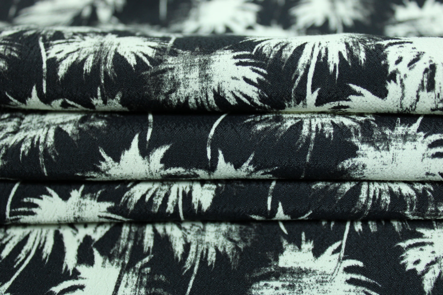 Tissu crêpe viscose - imprimé palmiers - photo 2/5 | So Tissus