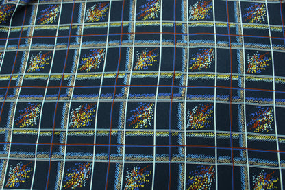 Tissu crêpe viscose - à carreaux - ton bleu marine - photo 4/5 | So Tissus